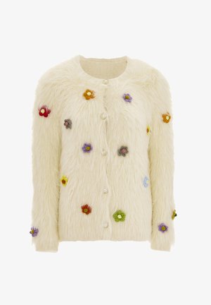 Faux-Fur-Cardigan in Creme mit weicher Textur. Verfügt über mehrfarbige gestickte Blumen und Perlmuttknopf-Verschlüsse an der Vorderseite.