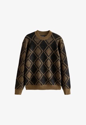 Sweter dzianinowy w kolorze czarnym i brązowym z wzorem w romby, z prążkowanym dekoltem w serek oraz mankietami, charakteryzujący się teksturowaną powierzchnią i luźnym krojem.