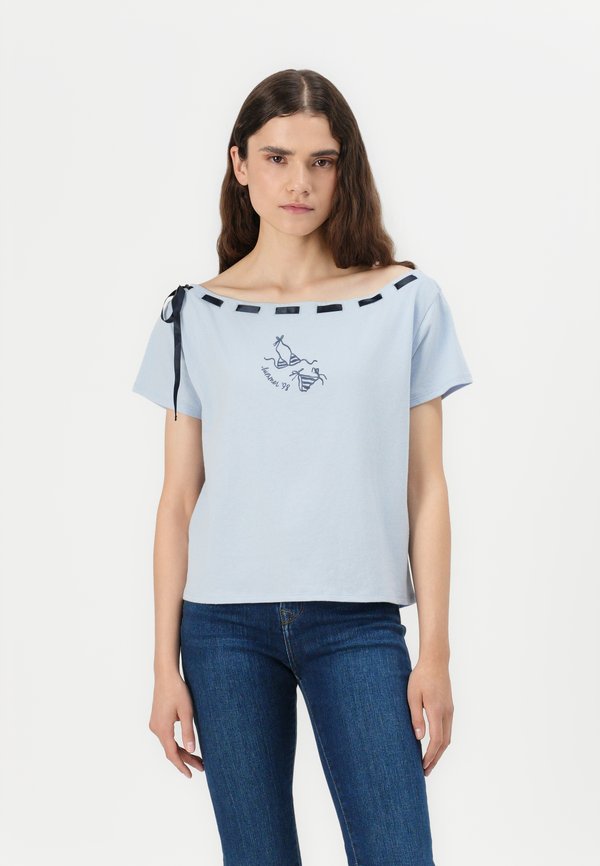 HIGH SUMMER NEWNESS - Print T-shirt