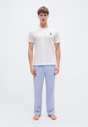 - Zestaw bielizny nocnej