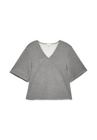 Pilkas trumpas rankovėmis marškinėliai su V formos iškirpte. Pagaminti iš minkštos medžiagos, turi kvadratinį siluetą ir švelnų kontrastingą apipavidalinimą aplink iškirptę.