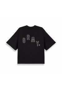 Schwarzes Baumwoll-T-Shirt mit oversized Kurzärmeln, das auf der Rückseite weiße Buchstaben mit der Aufschrift "GRMY" trägt. Rundhalsausschnitt, lässiger Schnitt.