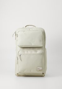 Unselected, desert khaki