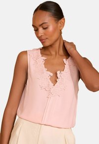 Unselected, pink