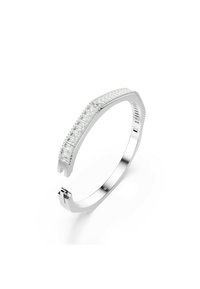Bracelet en argent présentant un design géométrique élégant, orné d'une rangée de pierres rectangulaires transparentes le long du bord supérieur.