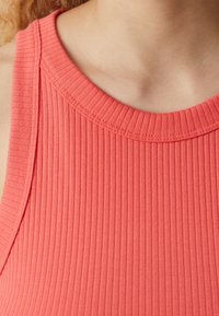 GAP HIGH NECK TANK - Top - cayenne