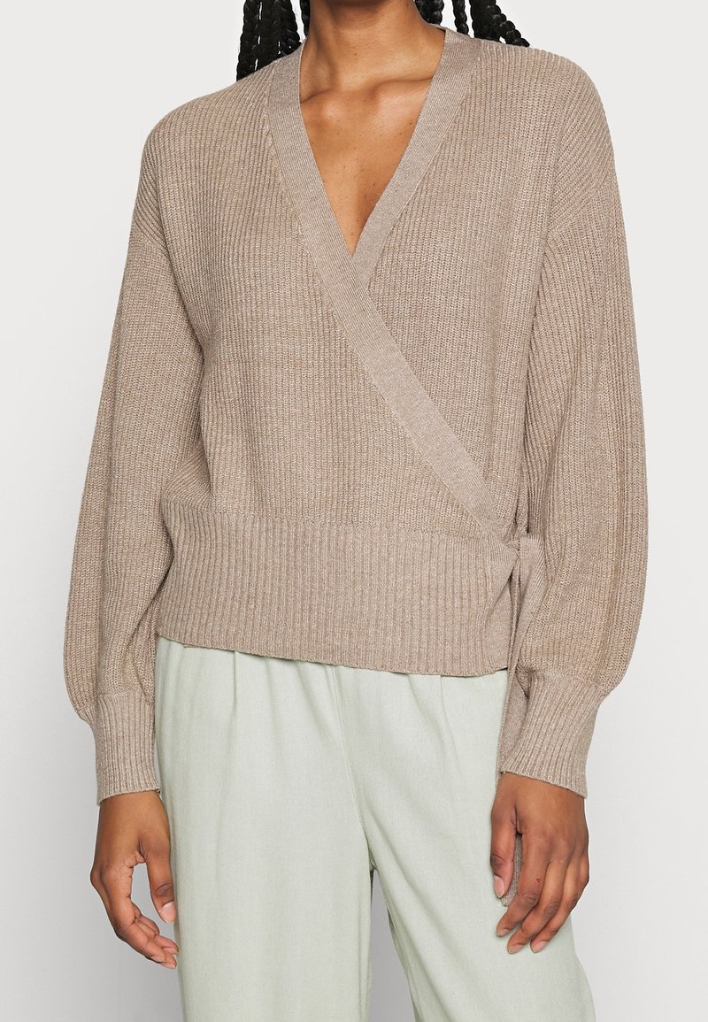 Object Sweter
