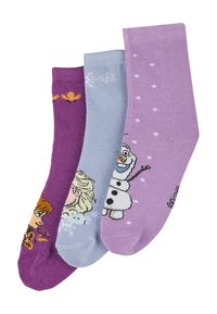 Tres pares de calcetines coloridos: púrpura con un personaje, azul claro con copos de nieve y lavanda con lunares y un personaje. Tela suave.