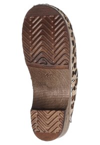 Leopard-print shoe sole made of rubber with textured zigzag grip pattern; features a smooth, flat heel and embossed size marking 37.