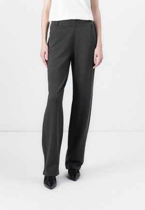 Grey, wide-leg trousers with a smooth fabric, featuring a flat waistband and pockets. Paired with pointed-toe black shoes.
