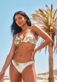 Next HIGH LEG - Bikinialaosa - lemon scenic print