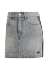 3-STRIPES - Minihame - washed grey denim