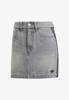 3-STRIPES - Mini suknja - washed grey denim