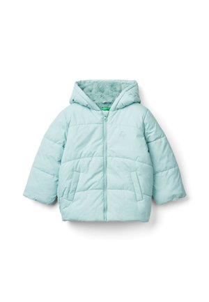 Helle türkisfarbene Pufferjacke mit Kapuze, aus glattem, glänzendem Material. Verfügt über zwei Seitentaschen und eine weiche, synthetische Fütterung.