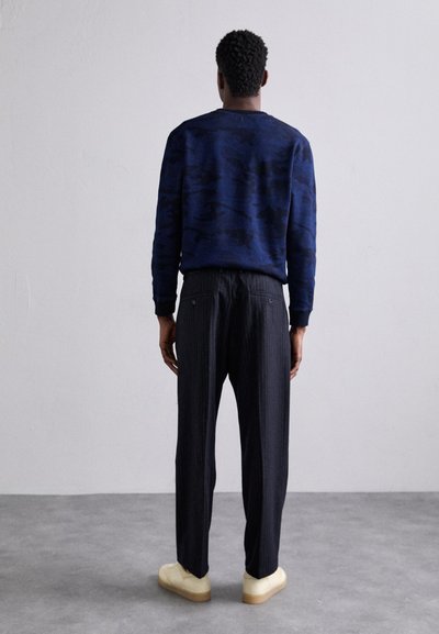 NN.07 KAY - Bukser - navy