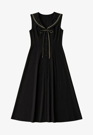 Must meterase kleit meremehe kraega, roheliste ääristega ja eest nööpidega kinnitatav. Omab laienevat seelikut ja külgmisi lipsusid.