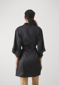 Thumbnail Image 3