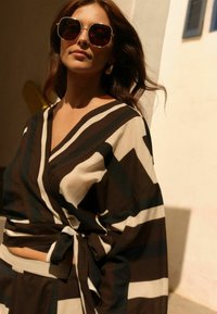 Next CO-ORD WRAP - Bluză - brown cream abstract