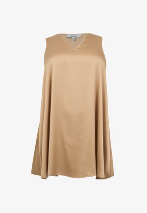 Mouwloze beige A-lijn jurk met V-hals en gladde stof, met een losse, vloeiende silhouet en Yoek merklabel binnenin de kraag.