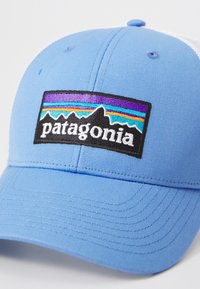 Patagonia LOGO LOPRO TRUCKER HAT UNISEX - Șapcă - abundant blue
