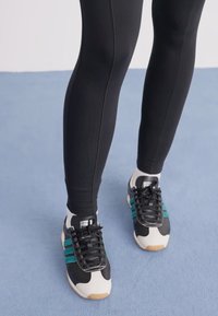 adidas Originals COUNTRY OG - Sportcipő - core black/legacy teal/silver metallic