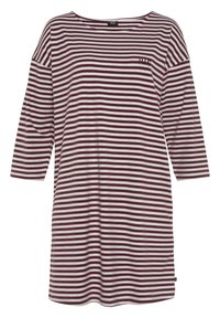 Pružasta tunika obleka v maroon in beli barvi, s tremi četrtinami rokavov, okroglo ovratnikom in majhno žepno zasnovo na prsih.