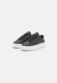Tommy Jeans OUSOLE - Trainers - black
