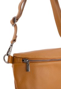 VENEZIA BAG - Umhängetasche - bronze