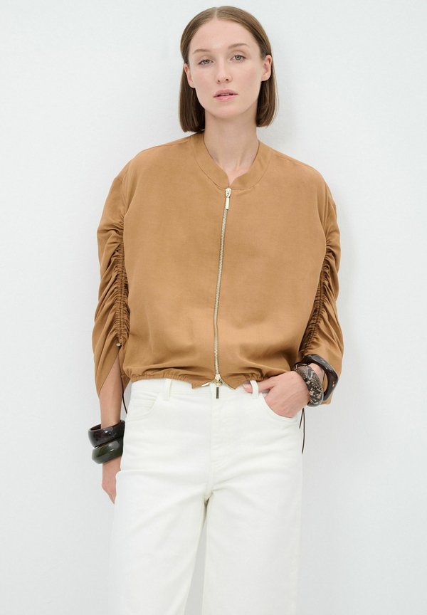 Leichte Jacke - camel