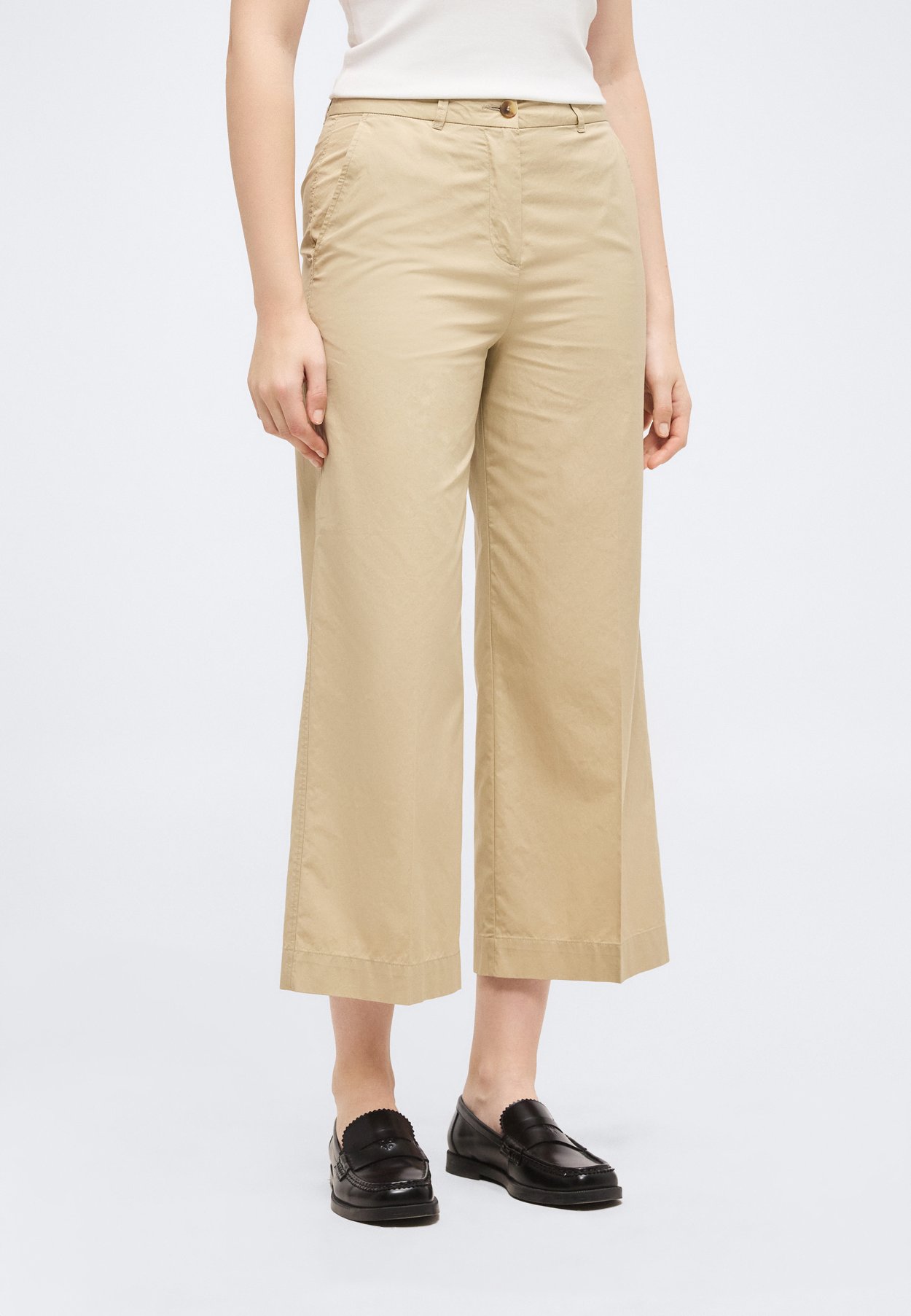 CROPPED LIGHTWEIGHT