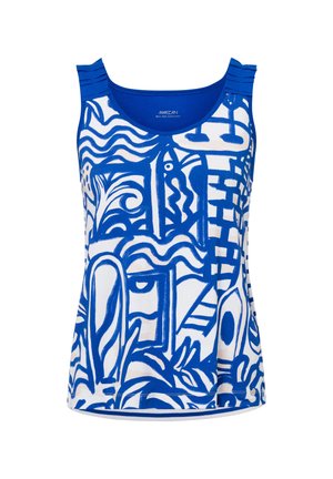 Mouwloos topje met een blauw-wit abstract patroon, gemaakt van zachte stof. Heeft geribbelde accenten op de schouder en een ronde halslijn.