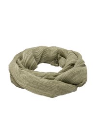 Jasnozielony, teksturowany szal, wykonany z miękkiego, lekkiego materiału, o luźno skręconym wzorze i subtelnej, prążkowanej strukturze.