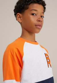 WE Fashion BLUE RIDGE - Mikina - orange