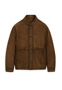 Veste en daim marron avec un col montant, fermeture à boutons sur le devant, manches longues et une poche poitrine. Texture douce et design minimal.