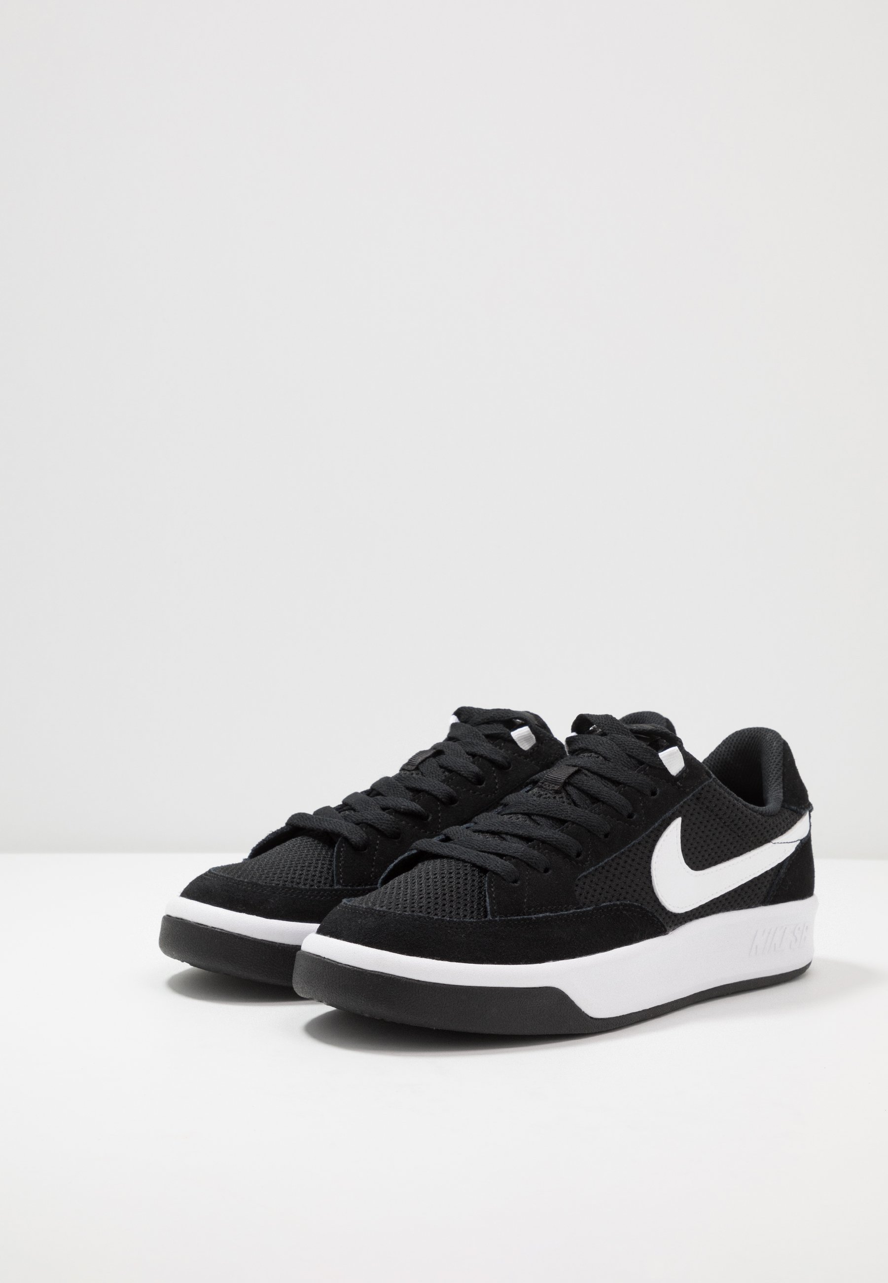 nike sb adversary zalando