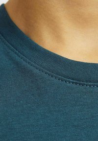 Jack & Jones Junior JJELOGO TEE O-NECK JNR - Marškinėliai su spaudiniu - deep teal