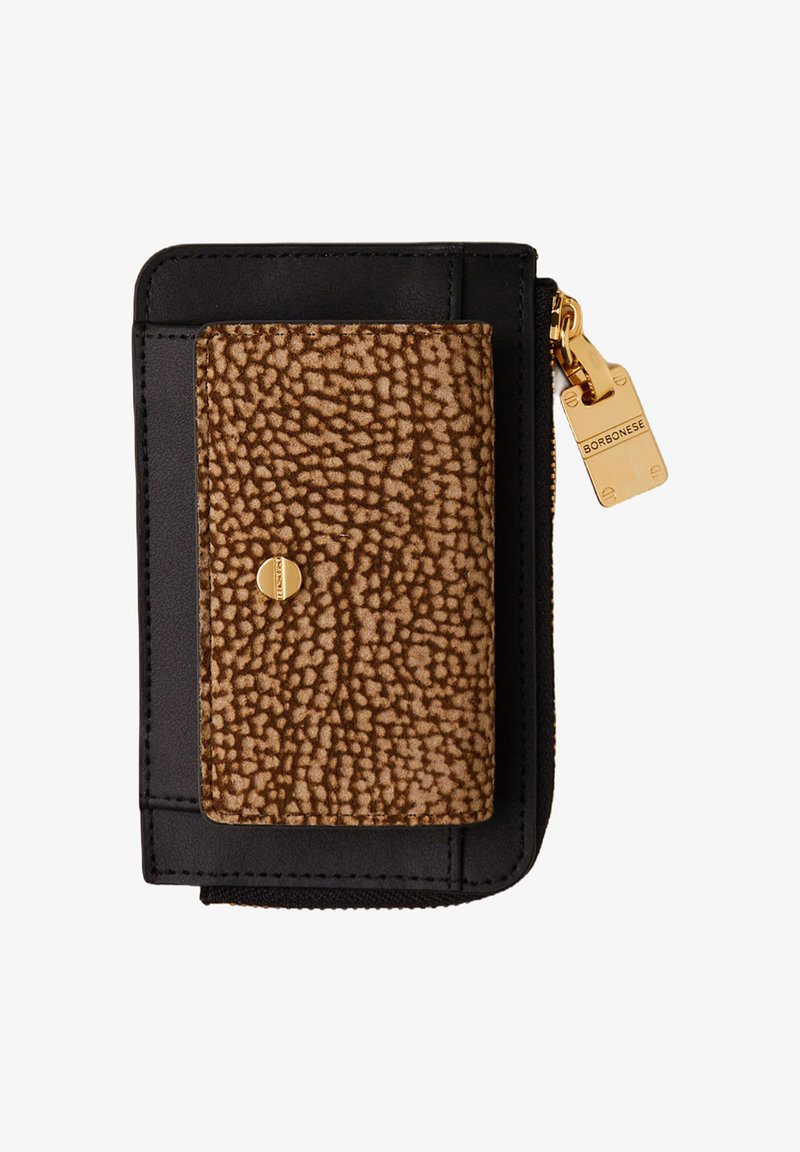 Portafoglio compatto in pelle nera con un'arianna in pelle marrone textured, dotato di un'etichetta in metallo dorato e di una chiusura con zip.