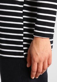 ONLY Kofta - black