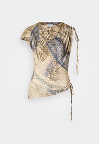 Lichtgewicht, beige top met abstracte blauwe en bruine patronen, gedrapeerd ontwerp, één schouderdetail en verstelbare strik aan de zijkant.