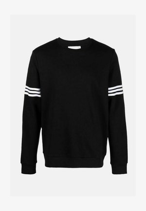 Felpa nera con maniche lunghe, collo rotondo e tre strisce bianche su ciascuna manica. Presenta polsini e orlo a coste per una maggiore texture.