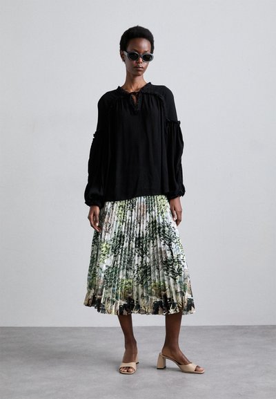 MUNTHE OBSERVATION - Bluse - black