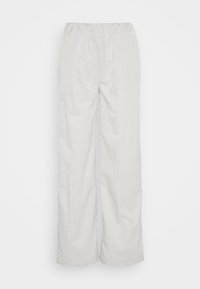CRINKLE PARACHUTE - Trousers - lunar rock
