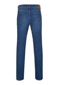 Jeans de denim azul oscuro con un corte recto, que cuentan con dos bolsillos traseros y costuras en contraste en los bordes de los bolsillos y las costuras.