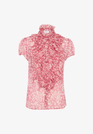 Blusa rosa con un colletto alto arricciato e maniche corte, caratterizzata da un motivo floreale in rosa chiaro, realizzata in un tessuto leggero e trasparente.