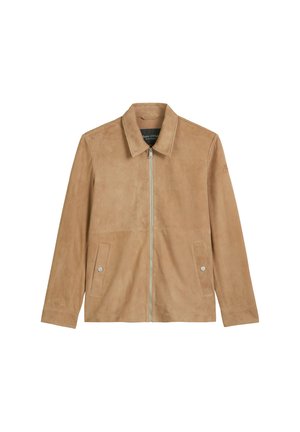 Beige Wildlederjacke mit Kragen, vorne mit Reißverschluss und zwei seitlichen Taschen. Glatte Textur und minimalistisches Design, das klare Linien zeigt.