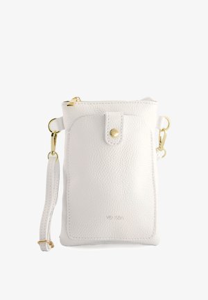 Kleine witte leren crossbodytas met textuur, gouden hardware, voorvak met drukknop, ritssluiting en afneembare polsband.
