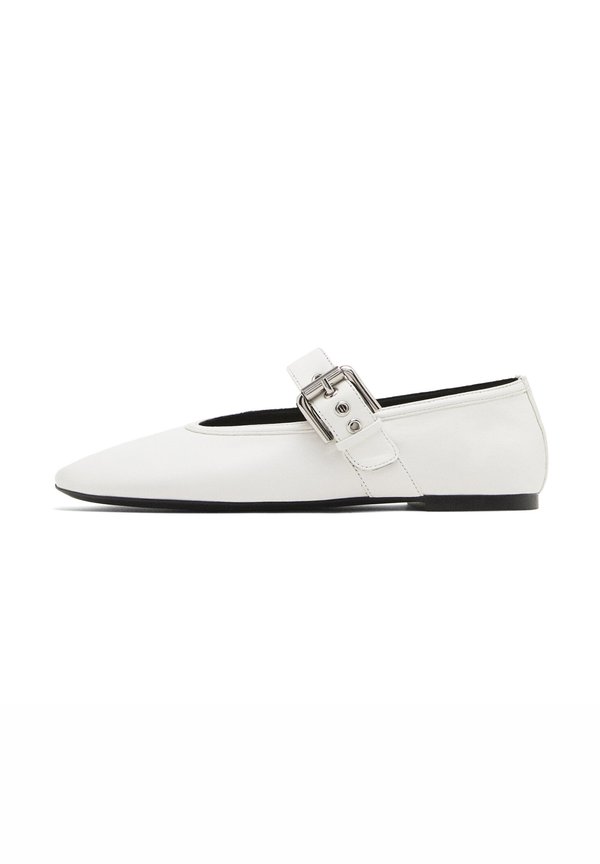 SOFT  FLATS WITH BUCKLE  - Ankle strap ballet pumps