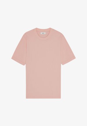 Roze katoenen T-shirt met korte mouwen, ronde hals en een klein logo-detail op de linker borst. Glad textuur en recht afgewerkte zoom.