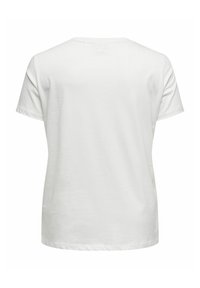 Biała bawełniana koszulka z luźnym krojem. Krótkie rękawy i okrągły dekolt. Gładka faktura bez widocznych wzorów czy akcentów.