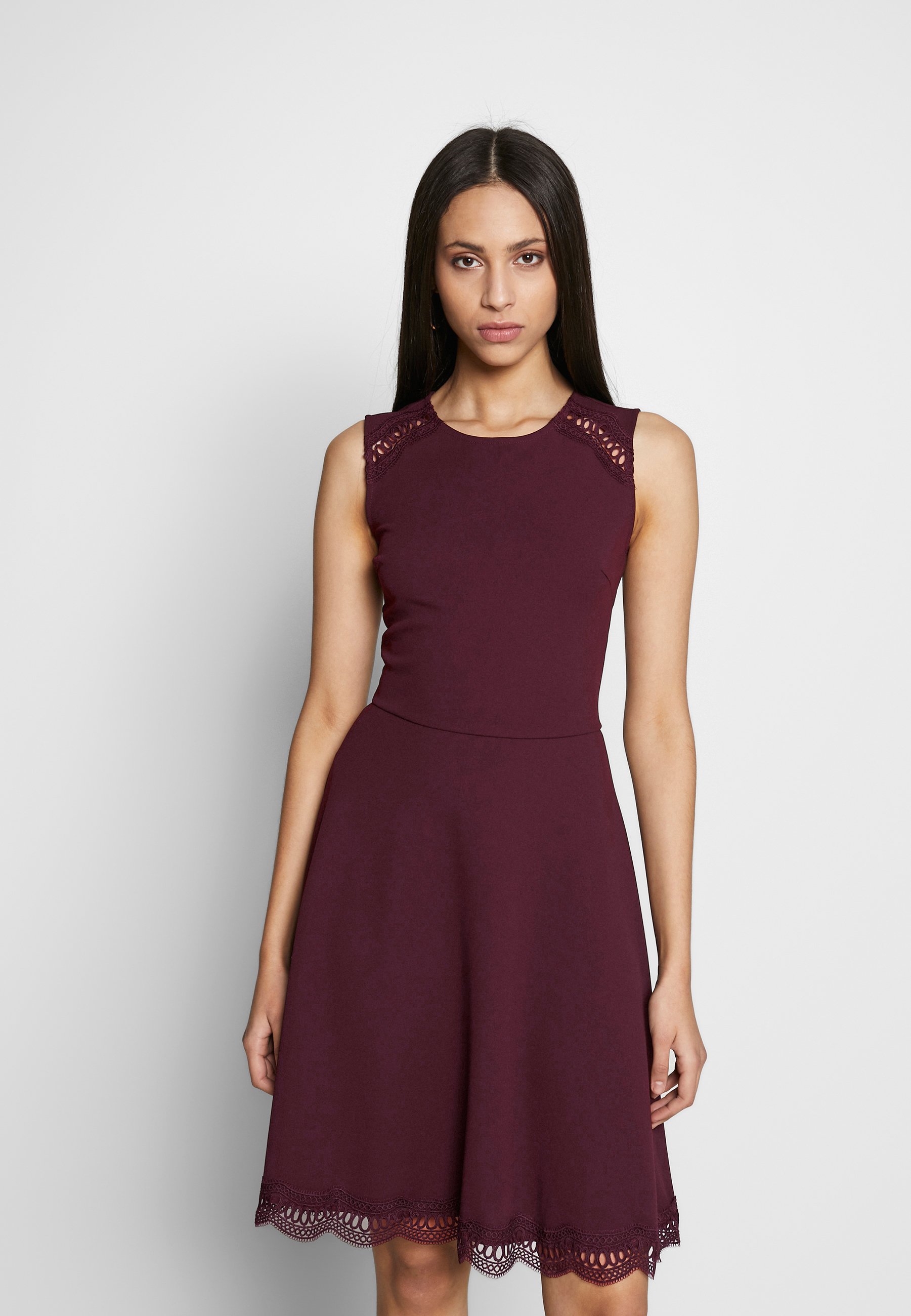 Anna Field Tall Cocktailkleid Festliches Kleid Winetasting Bordeaux Zalando De